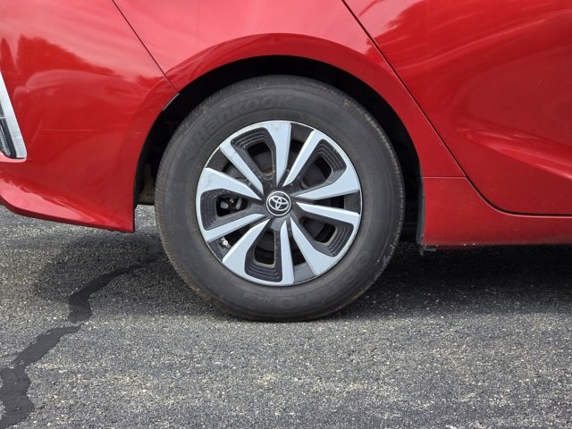 Used 2019 Toyota Prius Prime Premium image 10