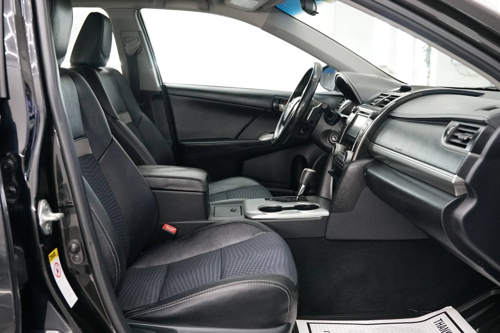 Used 2013 Toyota Camry SE FWD image 27