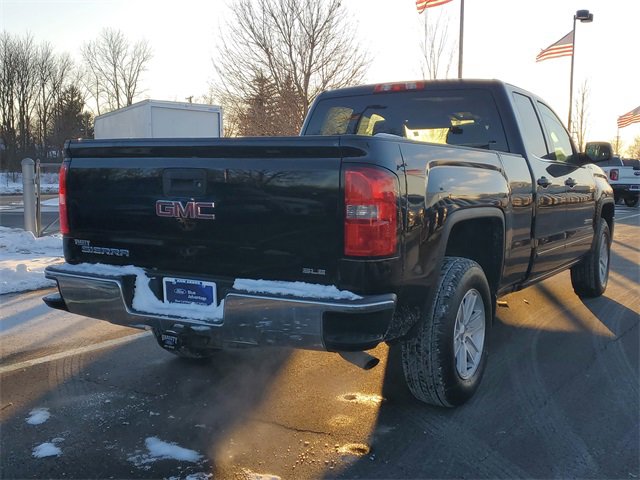 Used 2017 GMC Sierra 1500 SLE w/ SLE Value Package image 4