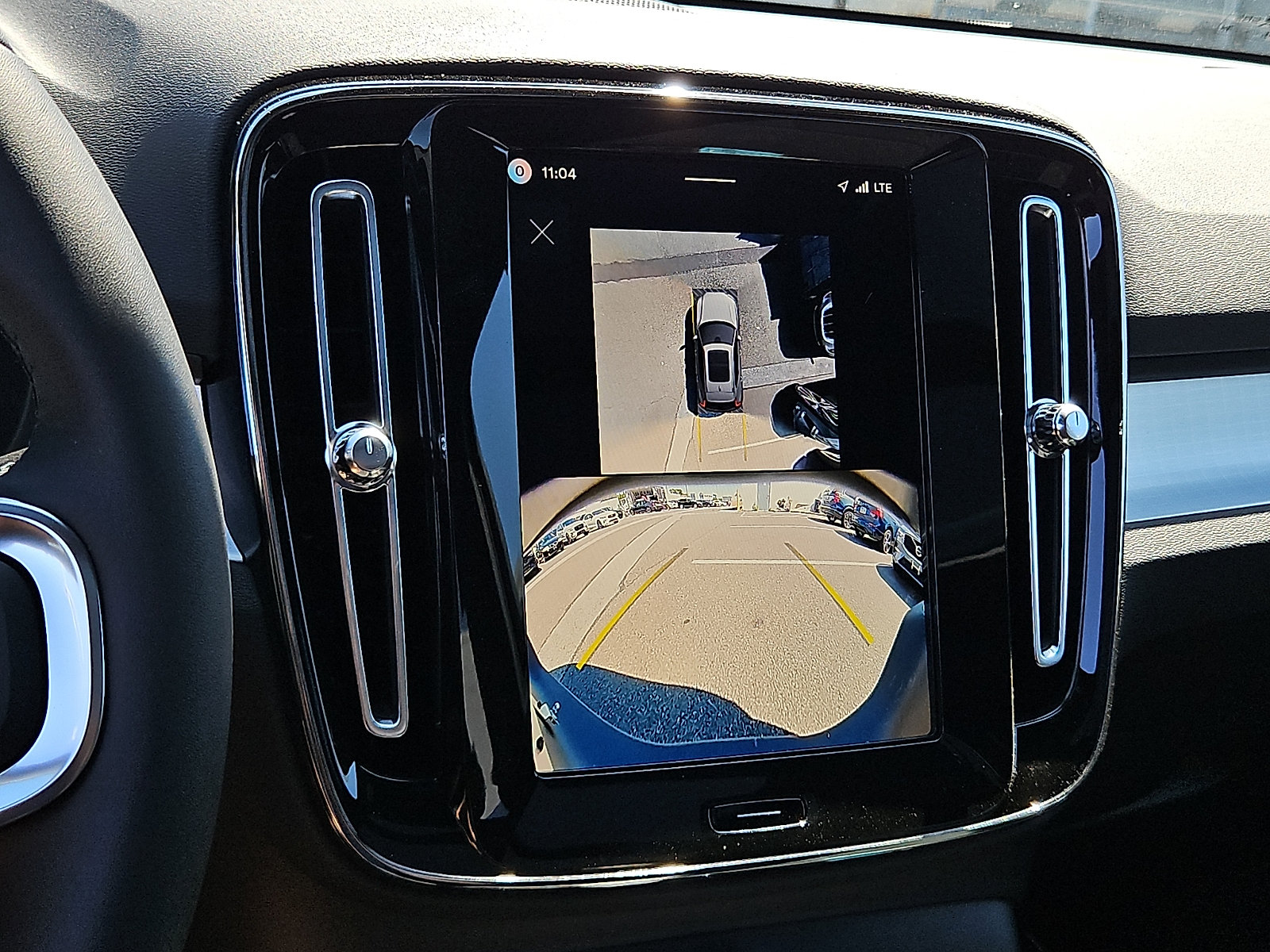 New 2026 Volvo XC40 B5 Ultra w/ Protection Package Premier AWD/4WD image 16