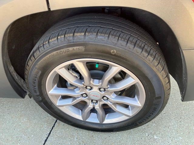 Used 2024 GMC Terrain SLT w/ Infotainment Package II AWD/4WD image 29