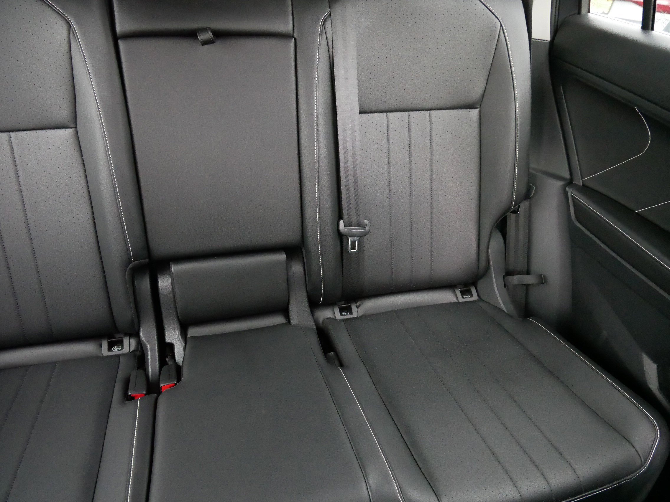 Certified 2022 Volkswagen Tiguan SE image 15