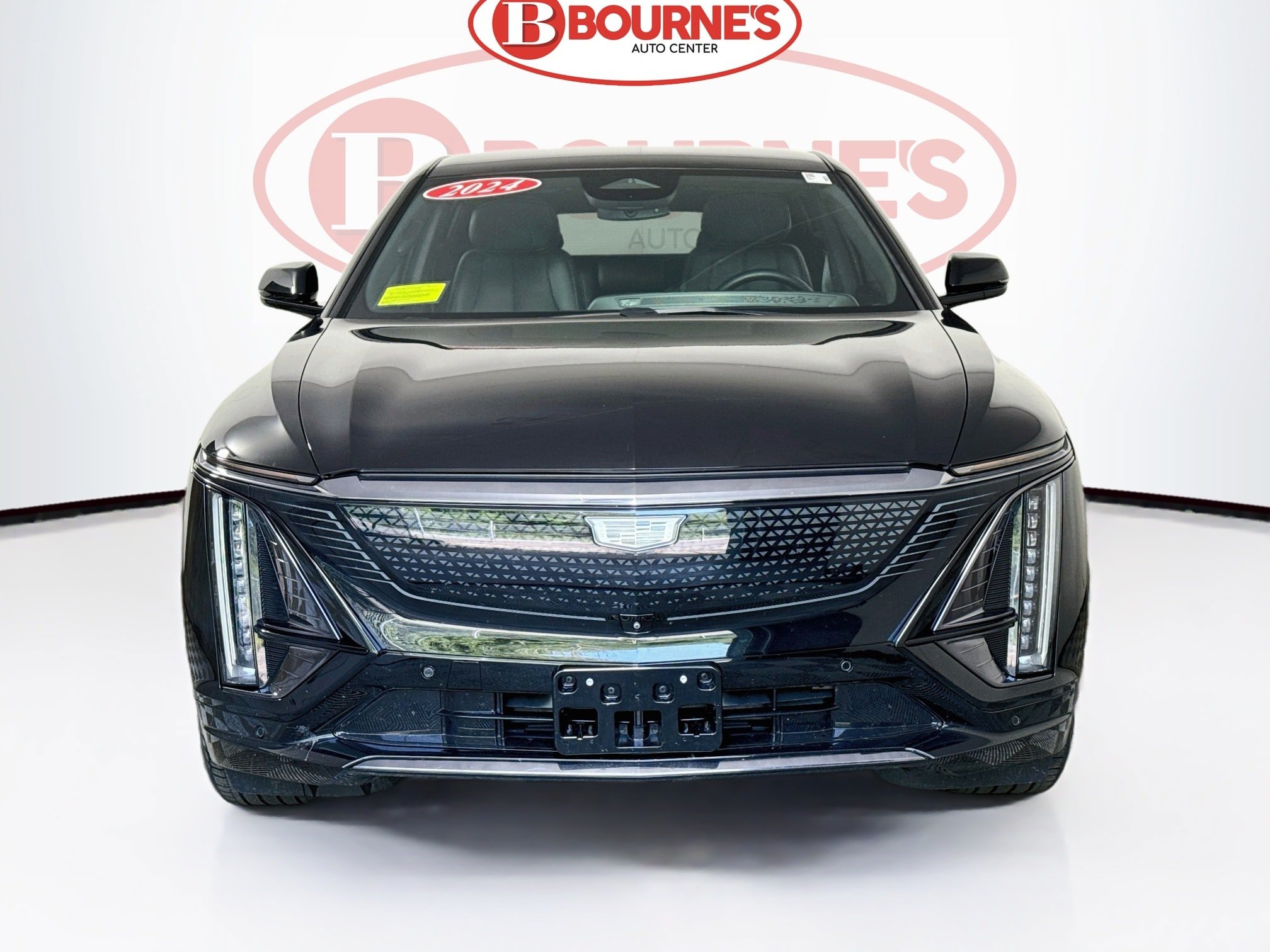 Used 2024 Cadillac Lyriq Sport w/ LPO, Floor Liner Package AWD/4WD image 6