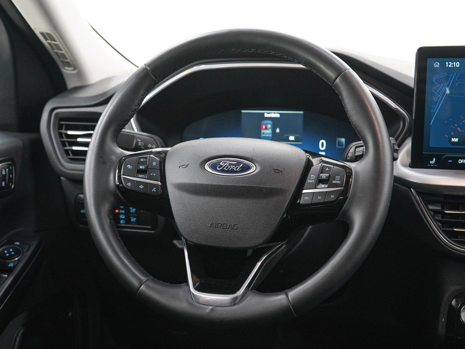 Used 2024 Ford Escape Platinum AWD/4WD image 18