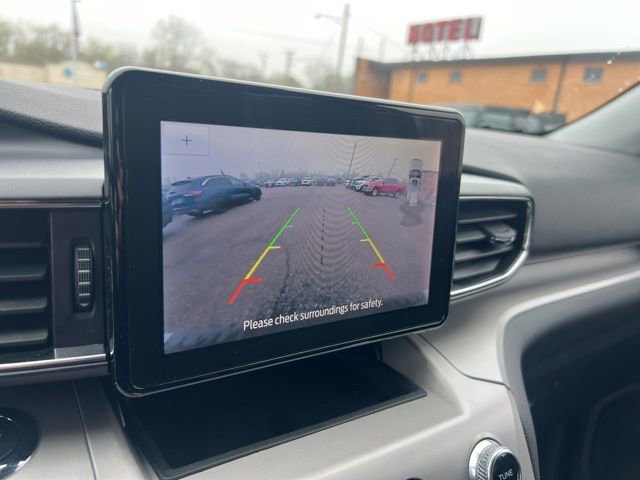 Certified 2024 Ford Explorer XLT w/ Equipment Group 202A image 12