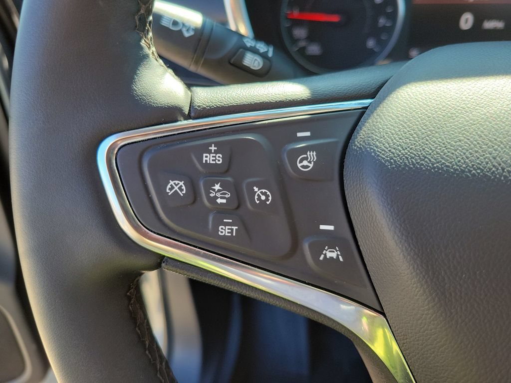 Used 2024 Chevrolet Equinox LT AWD/4WD image 24