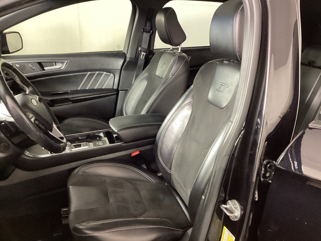 Used 2020 Ford Edge ST w/ Equipment Group 401A image 15