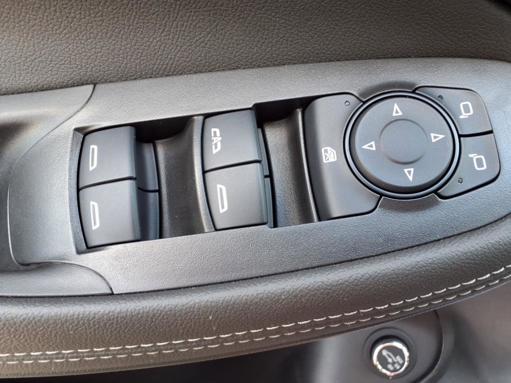 Certified 2023 Buick Encore GX Select w/ Sport Touring Package image 26