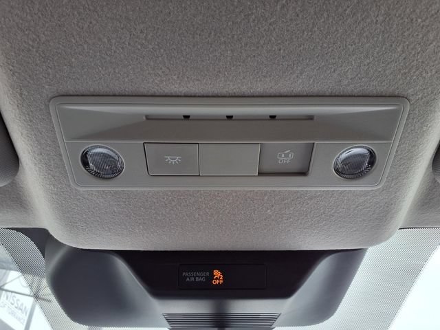 Used 2025 Nissan Kicks SV FWD image 13