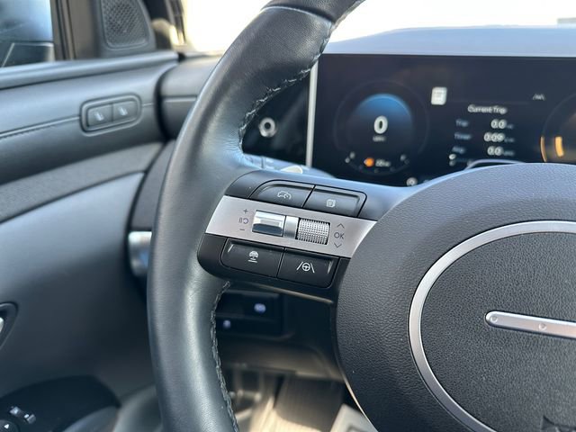 Used 2025 Hyundai Tucson Limited image 23