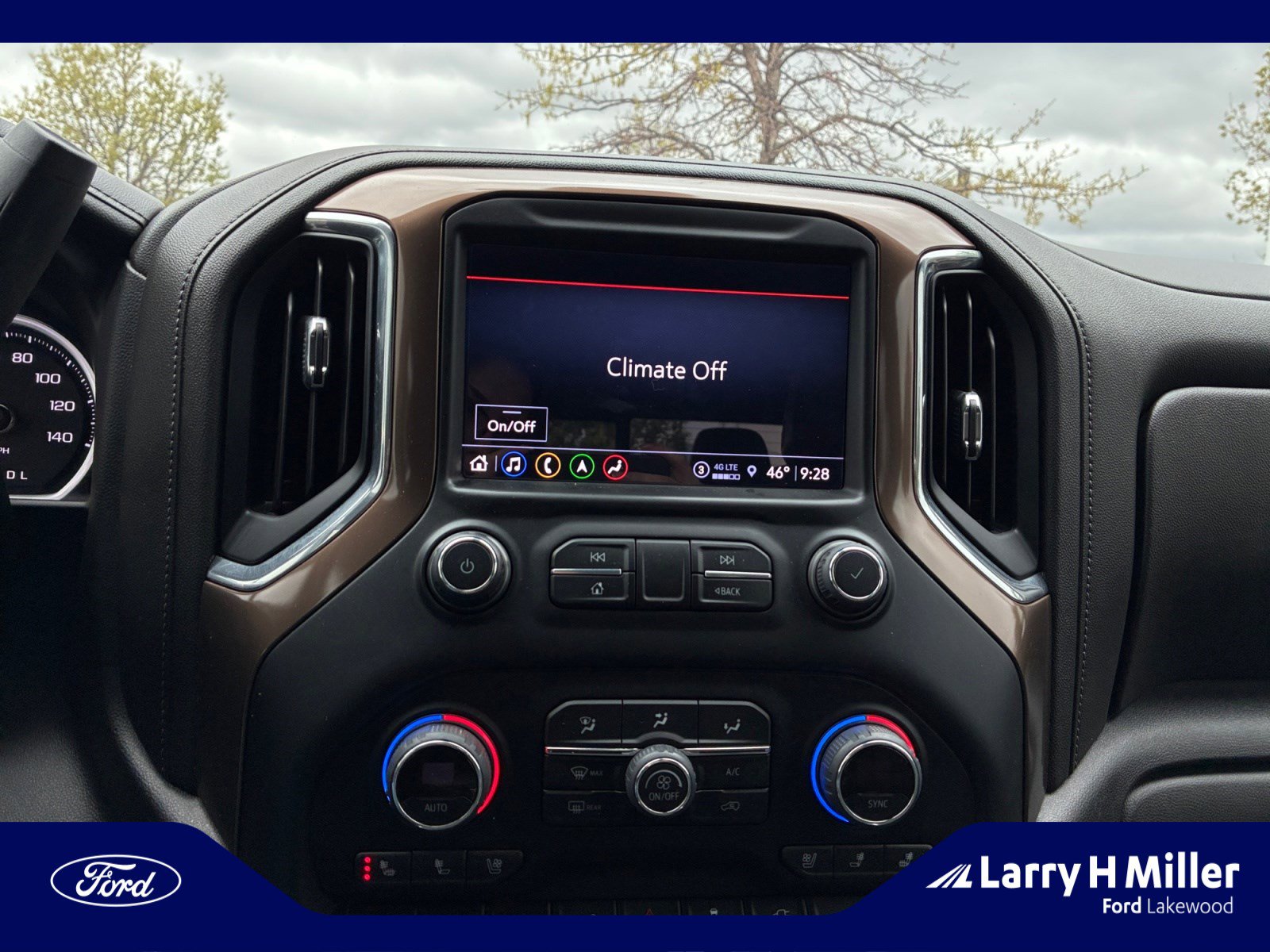 Used 2022 Chevrolet Silverado 2500 High Country w/ Safety Package II image 12