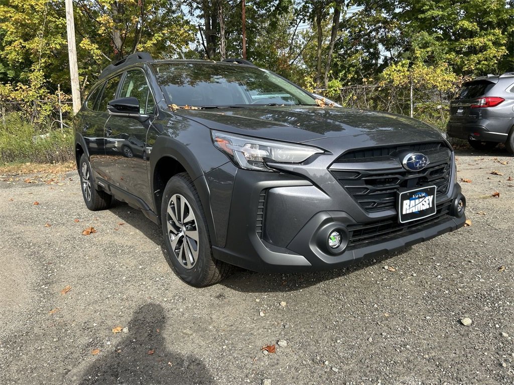 New 2025 Subaru Outback Premium image 2