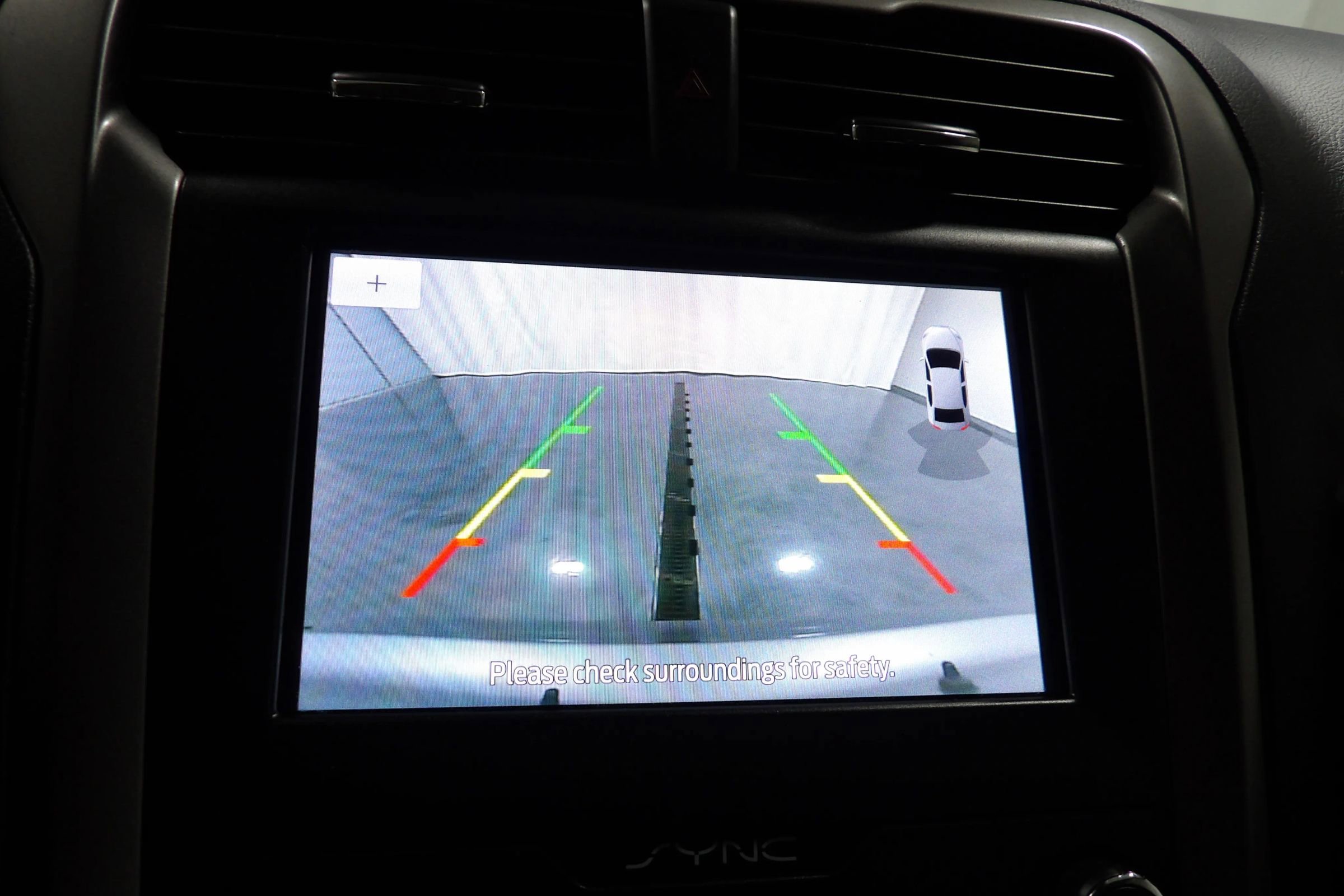 Used 2020 Ford Fusion SE image 19