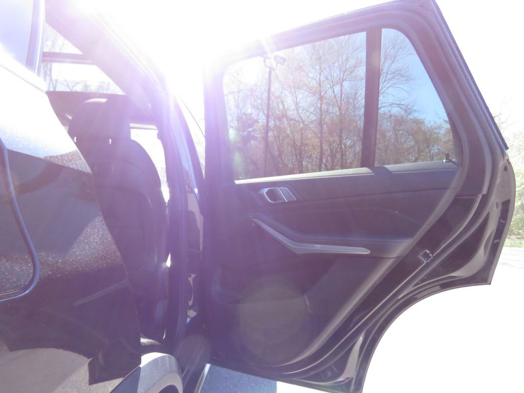 Used 2020 BMW X5 xDrive40i AWD/4WD image 15