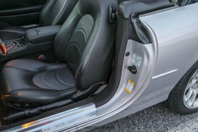 Used 2001 Jaguar XK8 Convertible RWD image 40