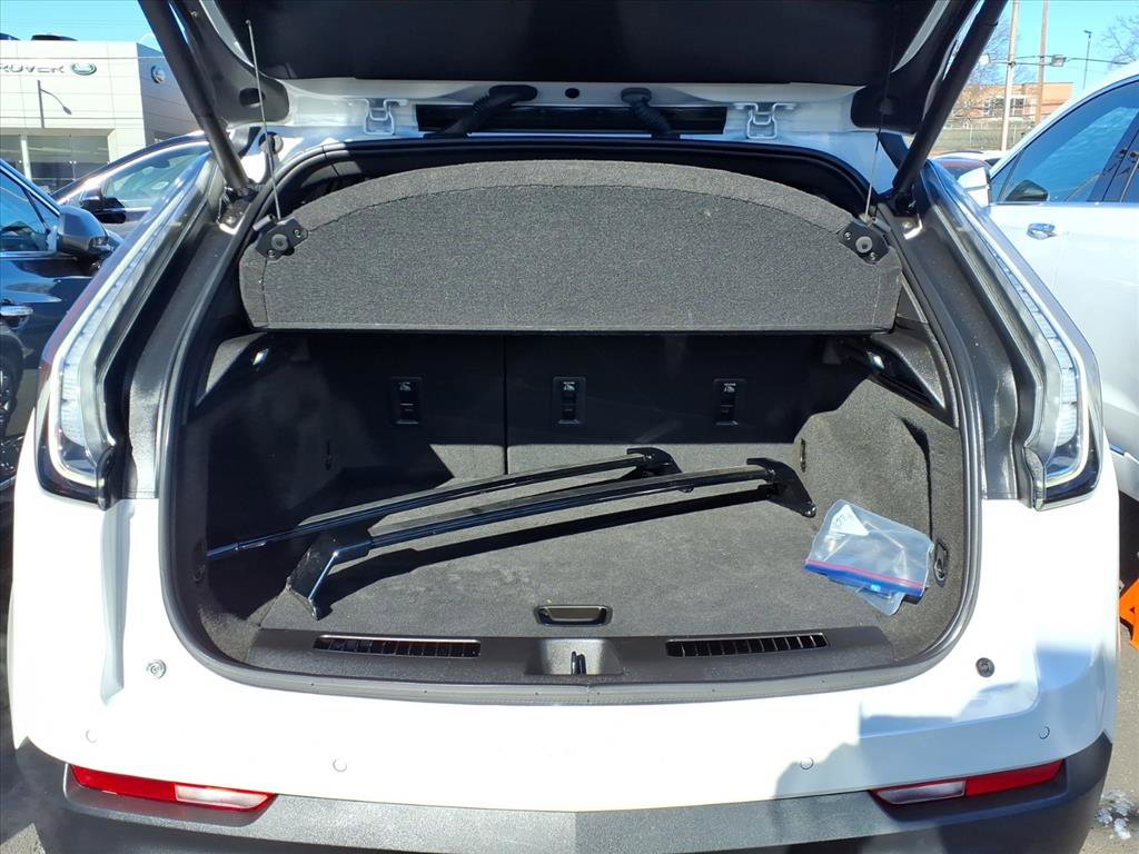 Certified 2023 Cadillac XT4 Sport w/ Technology Package image 10