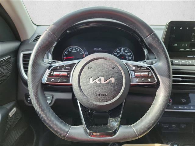 Used 2022 Kia Seltos SX w/ Sunroof Package AWD/4WD image 19