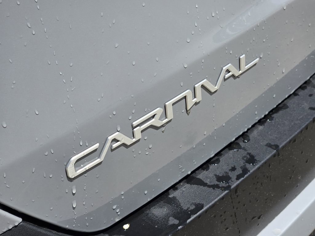New 2026 Kia Carnival EX image 7