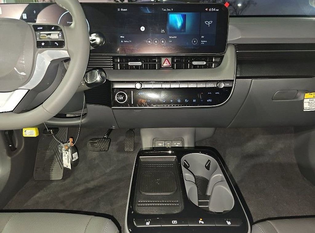 Used 2026 Hyundai Ioniq 5 SEL image 9