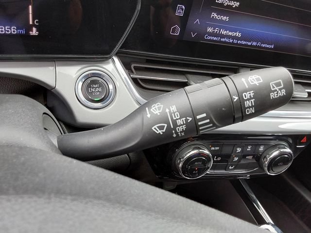 Used 2025 Chevrolet Trax LT FWD image 20