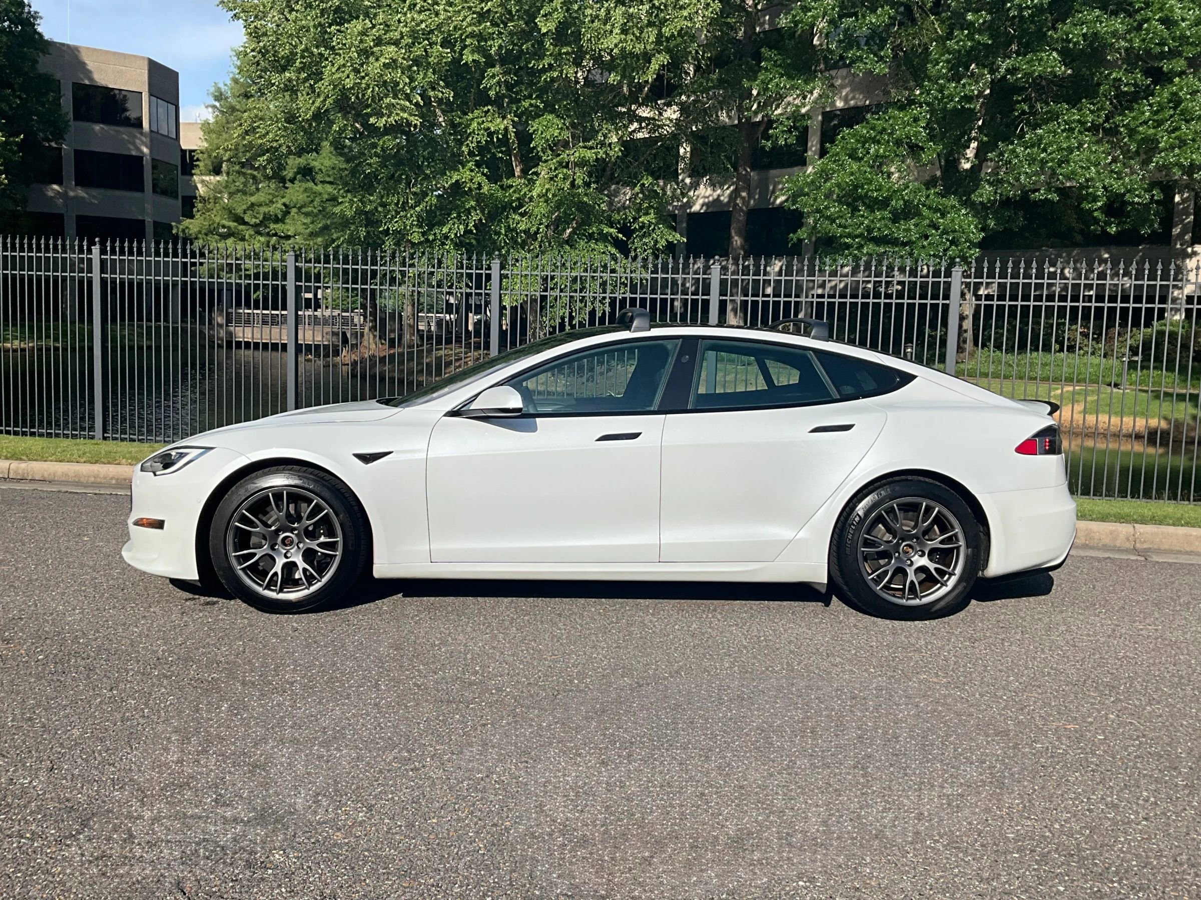 Used 2021 Tesla Model S Plaid AWD/4WD image 7