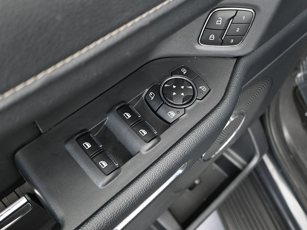 Used 2024 Ford Expedition Max XLT image 21