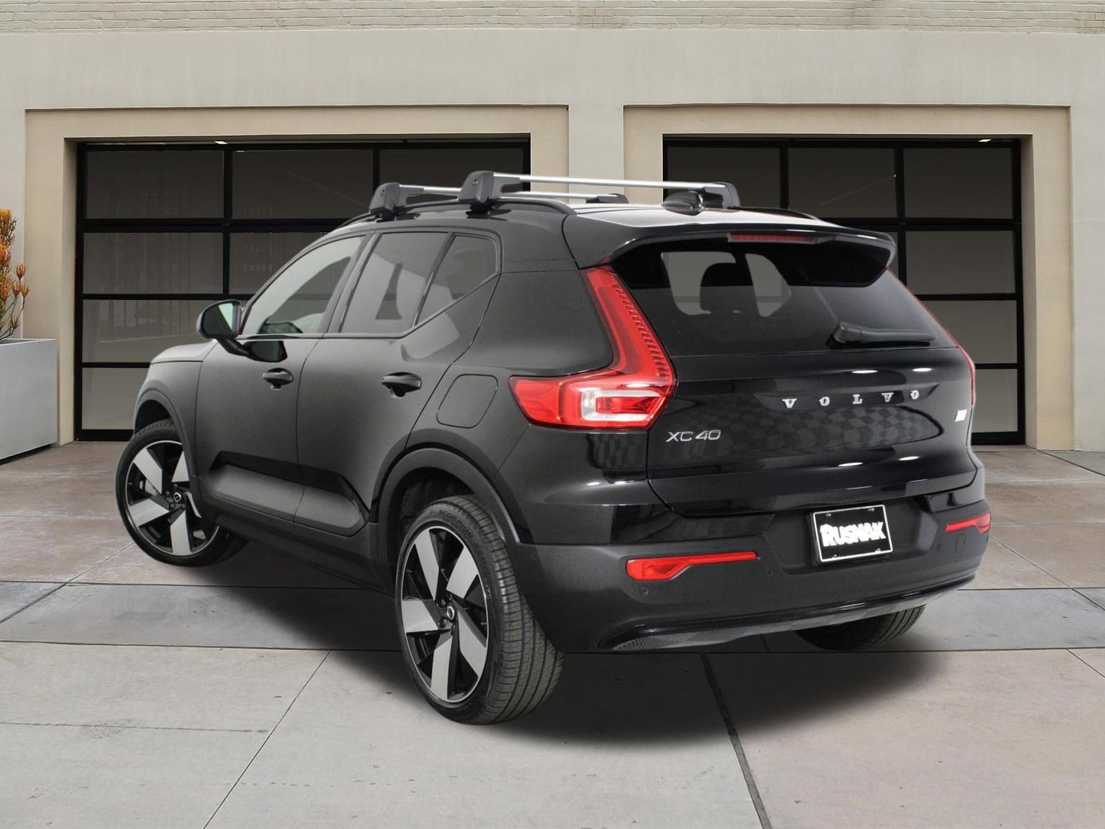 Certified 2023 Volvo XC40 Recharge Ultimate AWD/4WD image 2