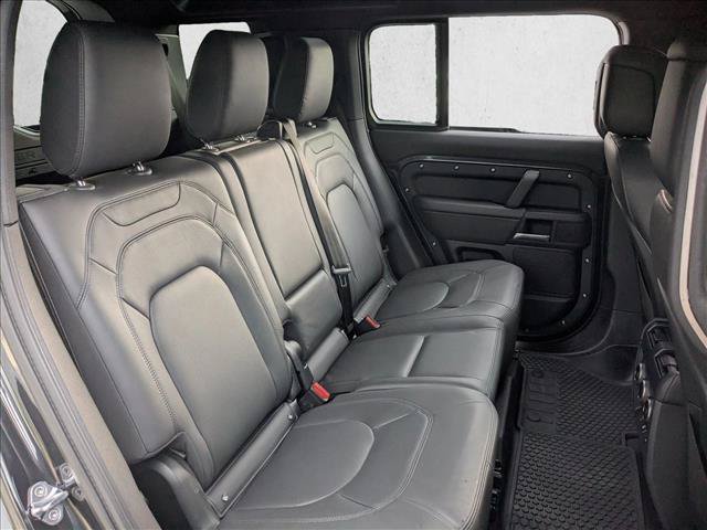 Used 2026 Land Rover Defender 110 X-Dynamic SE AWD/4WD image 21