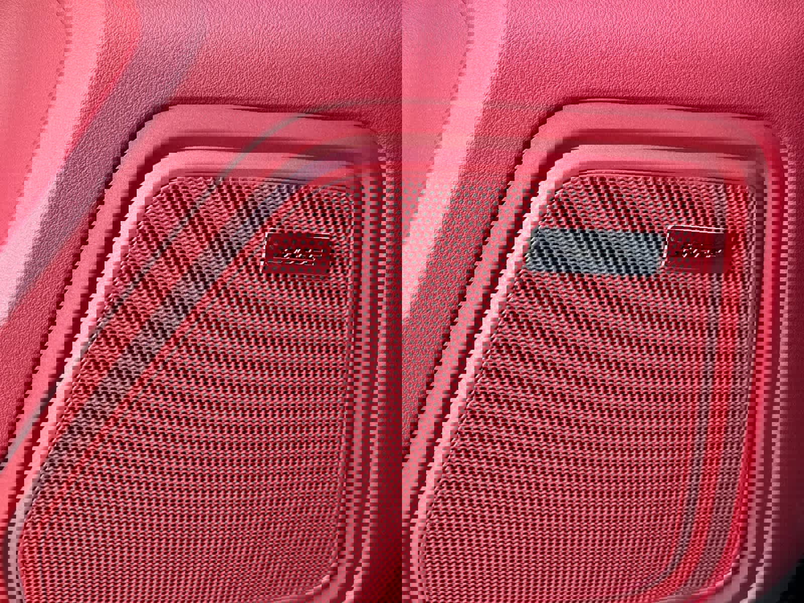 New 2026 Porsche Macan image 20