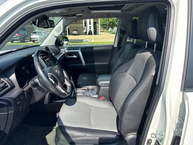 Used 2023 Toyota 4Runner SR5 Premium w/ Moonroof Package AWD/4WD image 9