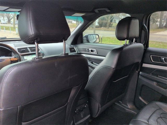 Used 2016 Ford Explorer XLT w/ Equipment Group 202A image 27