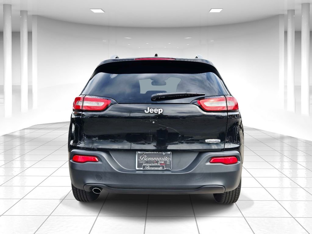 Used 2018 Jeep Cherokee Latitude image 4