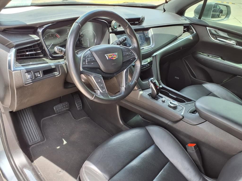Used 2020 Cadillac XT5 Premium Luxury FWD image 12
