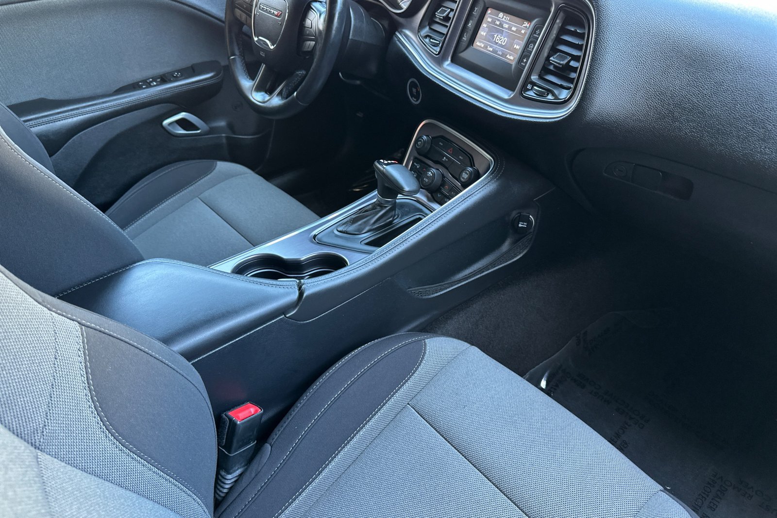 Used 2015 Dodge Challenger R/T w/ Quick Order Package 28B R/T RWD image 17