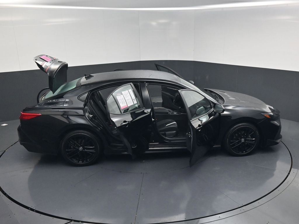 Used 2025 Toyota Camry SE w/ Convenience Package image 20