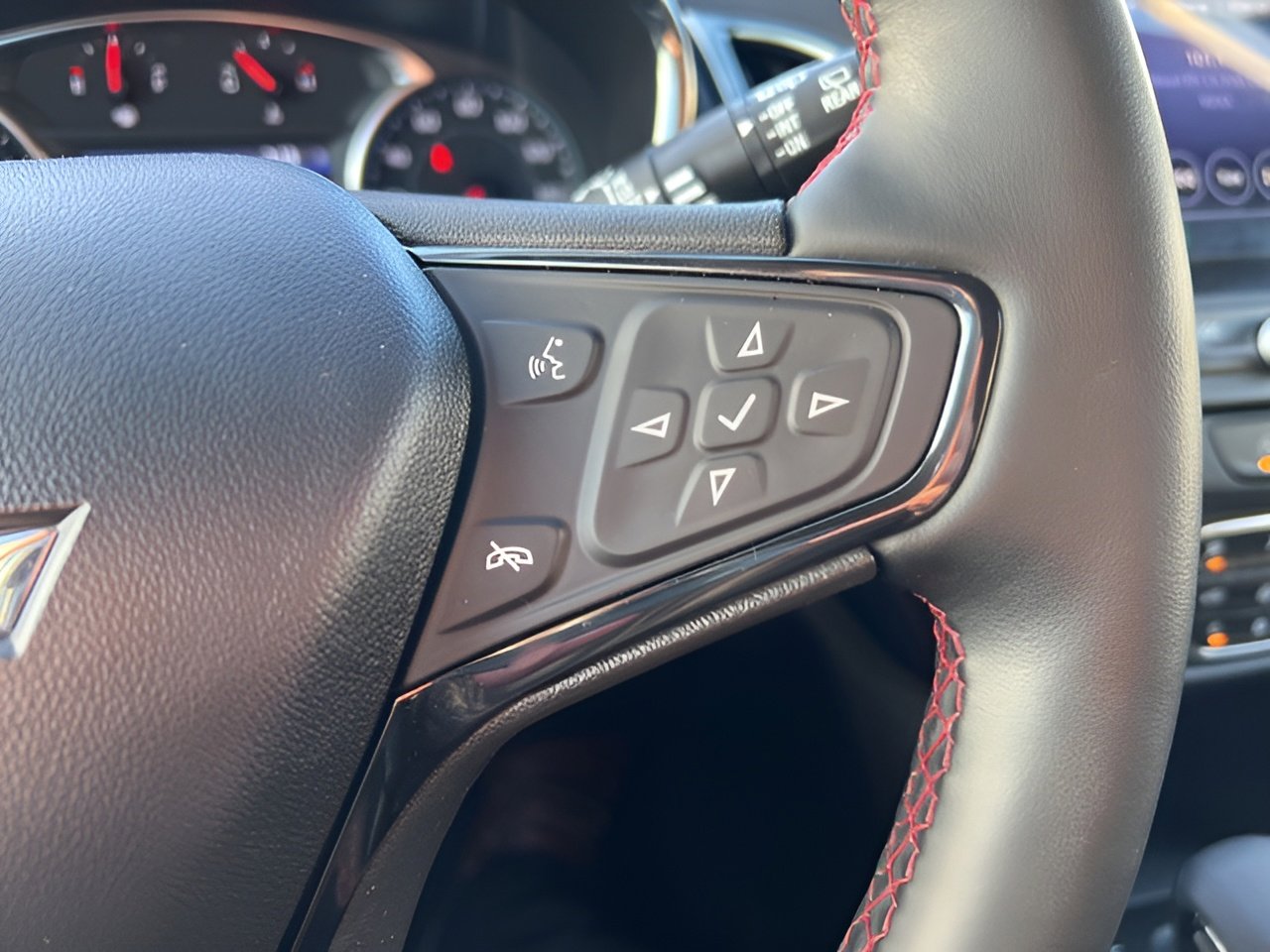 Used 2024 Chevrolet Equinox RS image 18