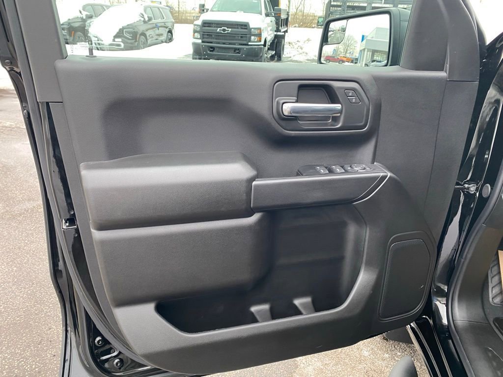 New 2026 Chevrolet Silverado 1500 Custom w/ Turbomax Blackout Package image 9