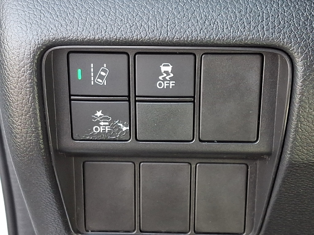 Used 2020 Honda CR-V LX image 25