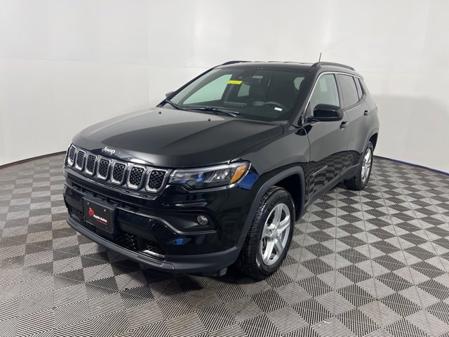 Certified 2024 Jeep Compass Latitude image 3
