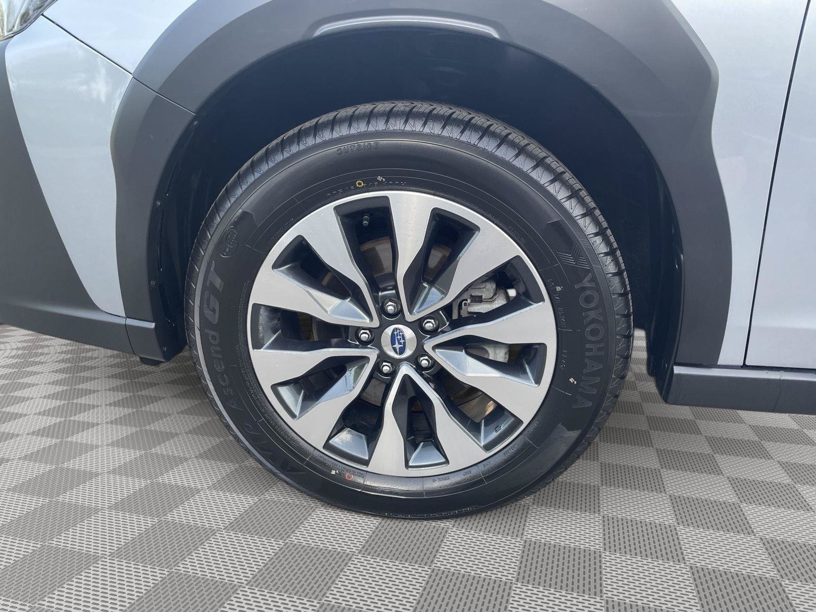 Certified 2024 Subaru Outback Limited AWD/4WD image 7