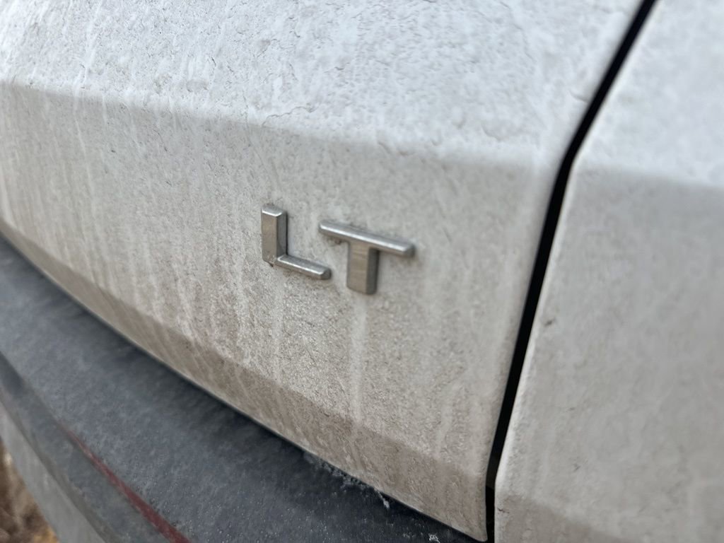 Used 2024 Chevrolet Traverse LT image 12