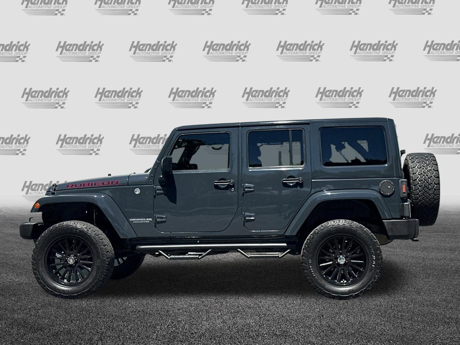 Used 2017 Jeep Wrangler Unlimited Rubicon w/ Connectivity Group AWD/4WD image 8