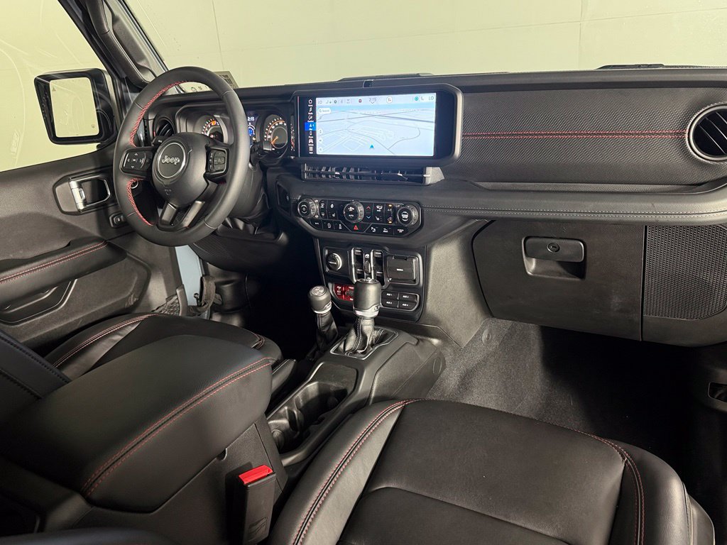 Used 2024 Jeep Wrangler Unlimited Rubicon AWD/4WD image 15