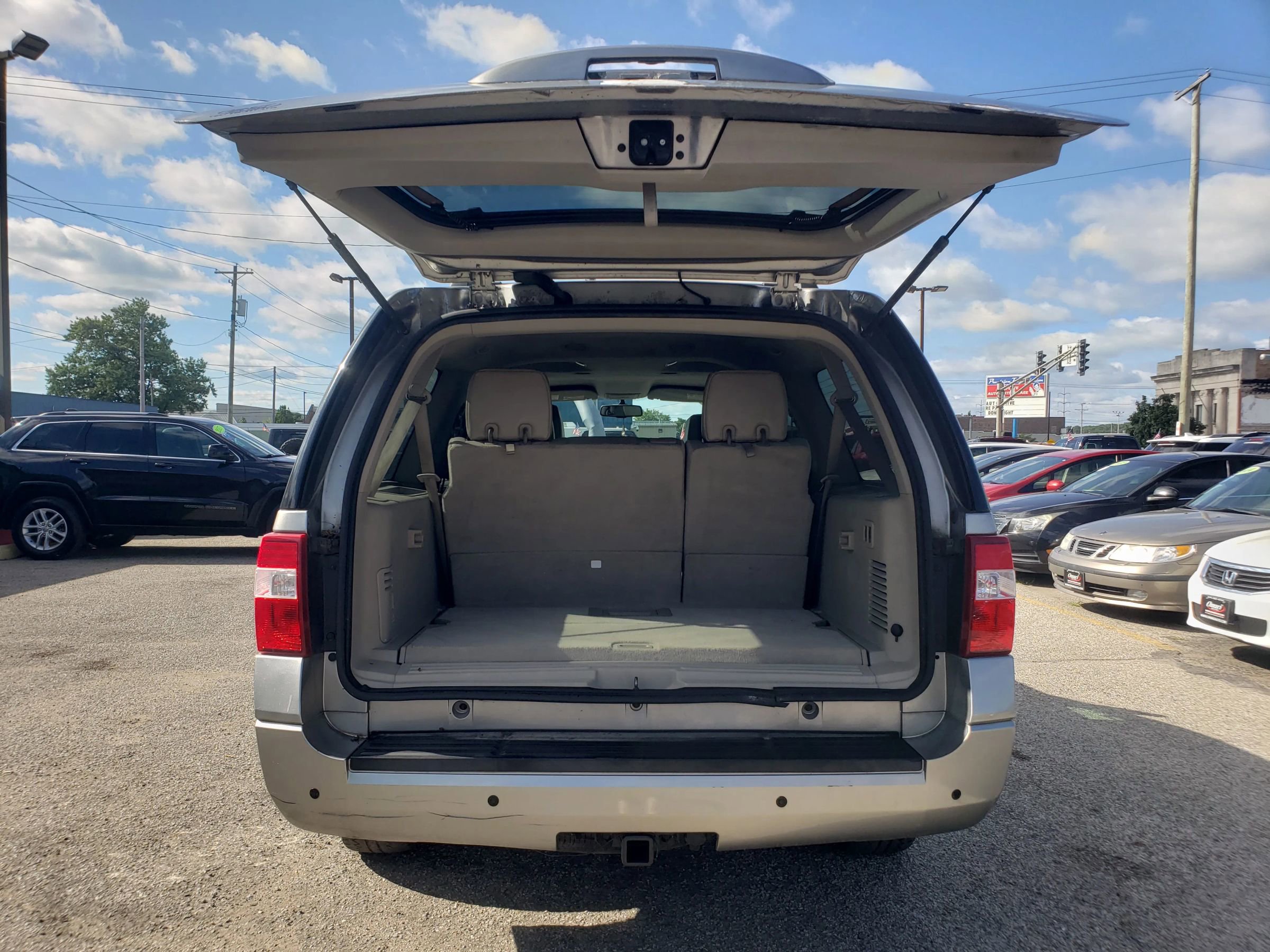 Used 2008 Ford Expedition EL XLT AWD/4WD image 11