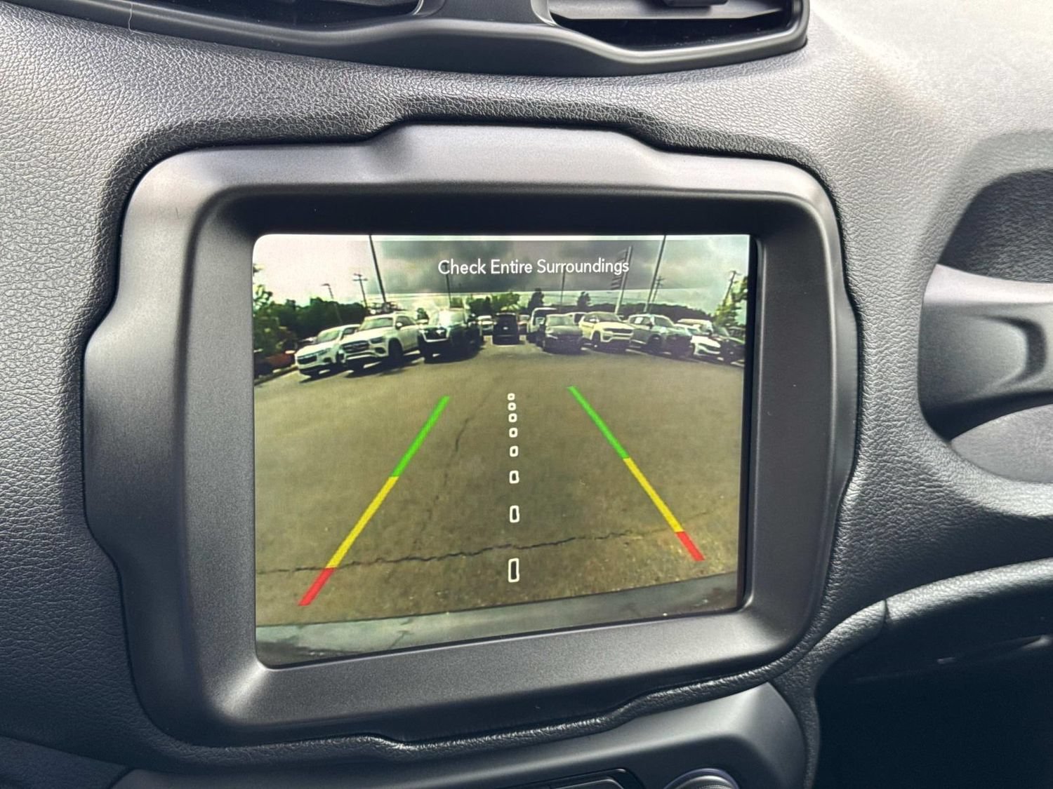 Used 2023 Jeep Renegade Latitude AWD/4WD image 35