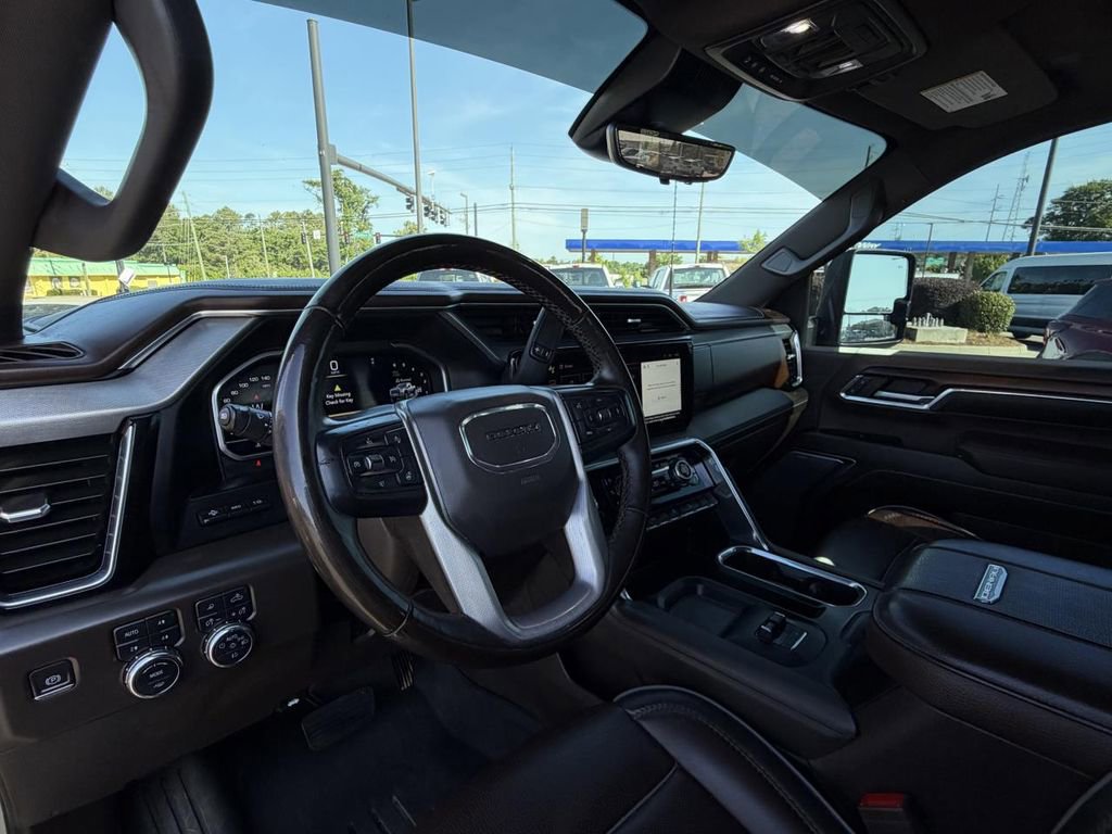 Used 2024 GMC Sierra 2500 Denali w/ Denali Reserve Package image 13
