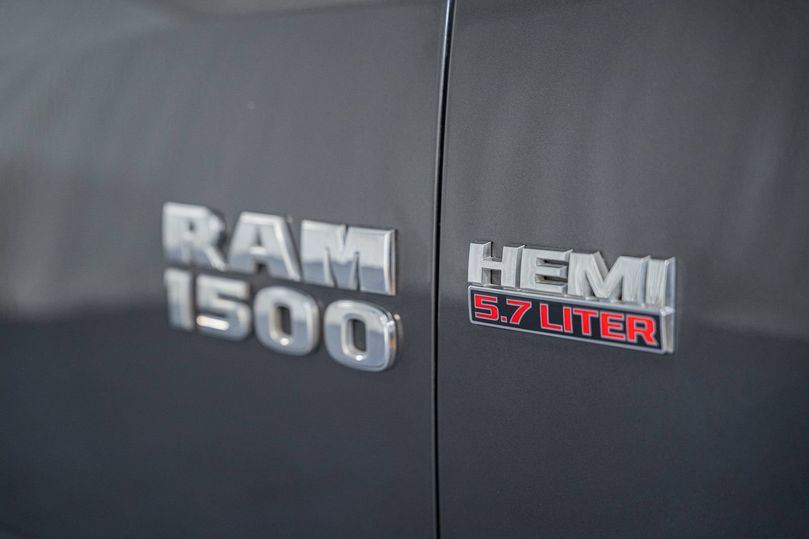 Used 2015 RAM 1500 Limited AWD/4WD image 17