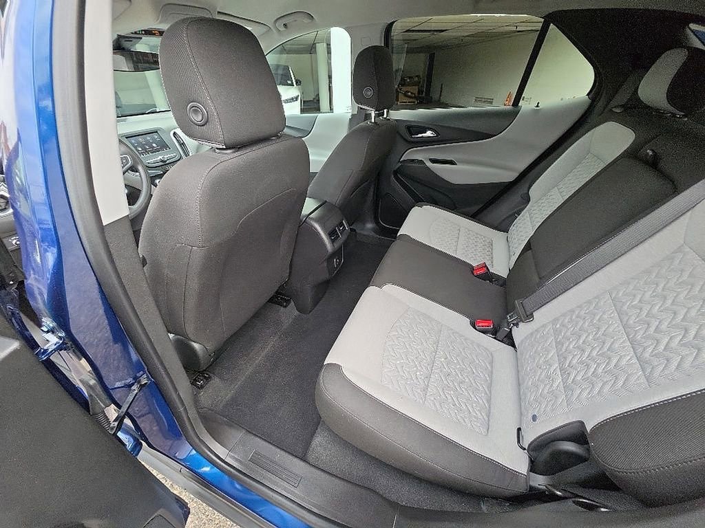 Used 2023 Chevrolet Equinox LS w/ LS Convenience Package AWD/4WD image 23