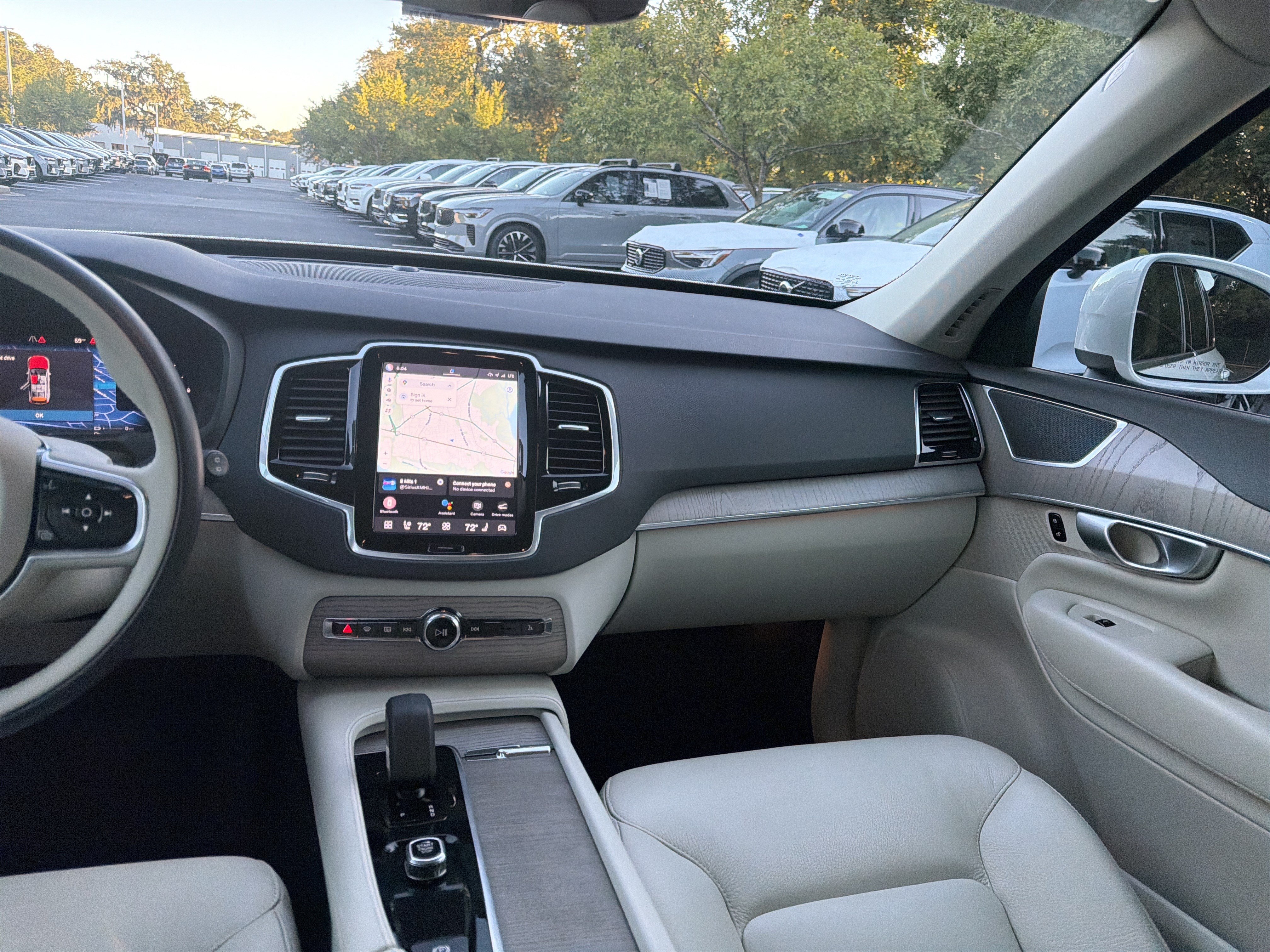 Certified 2024 Volvo XC90 T8 Plus w/ Protection Package Premier AWD/4WD image 31