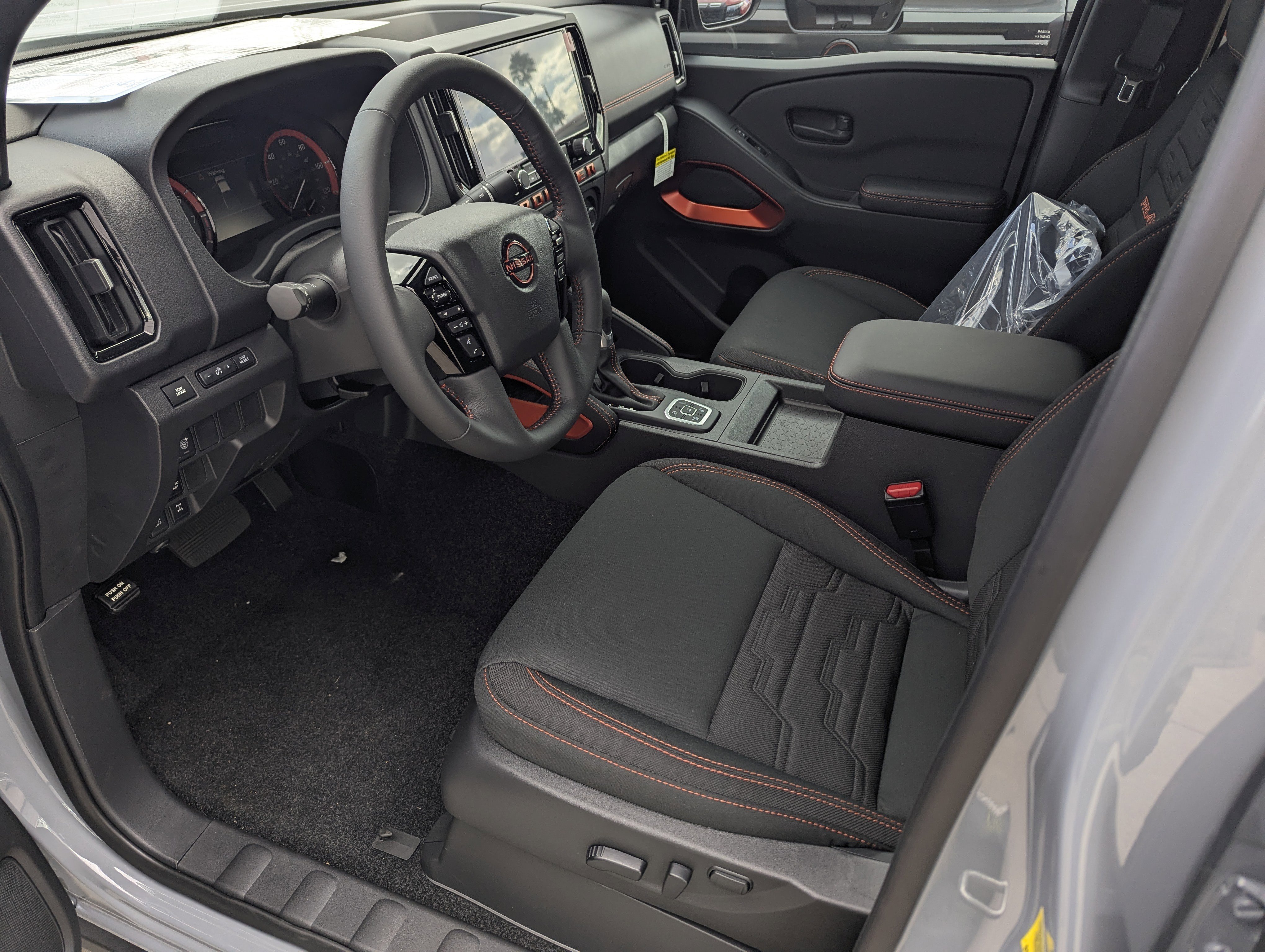 New 2026 Nissan Frontier PRO-4X image 9